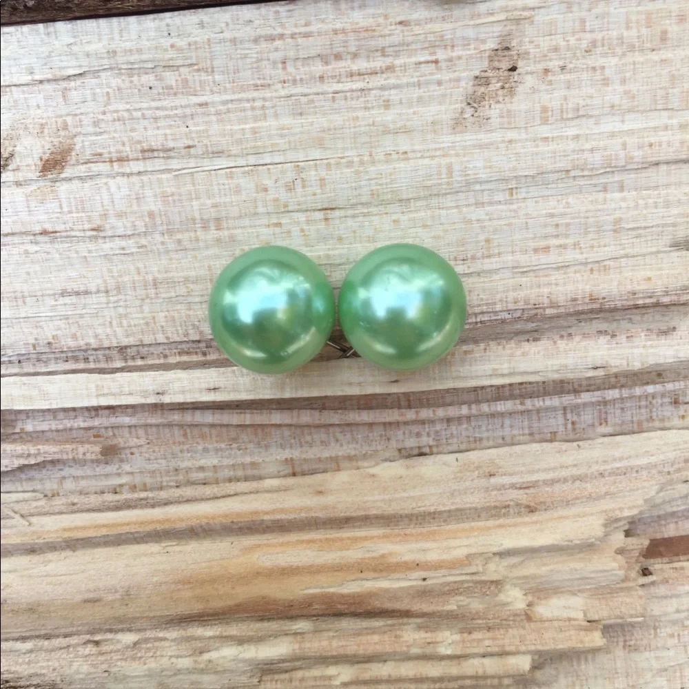 Green Pearl‎ Earrings
